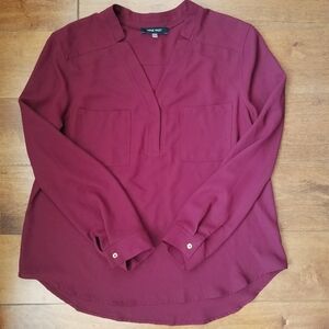 Nine West Burgundy color Blouse. Women Pockets. Soft. Sz Large.
